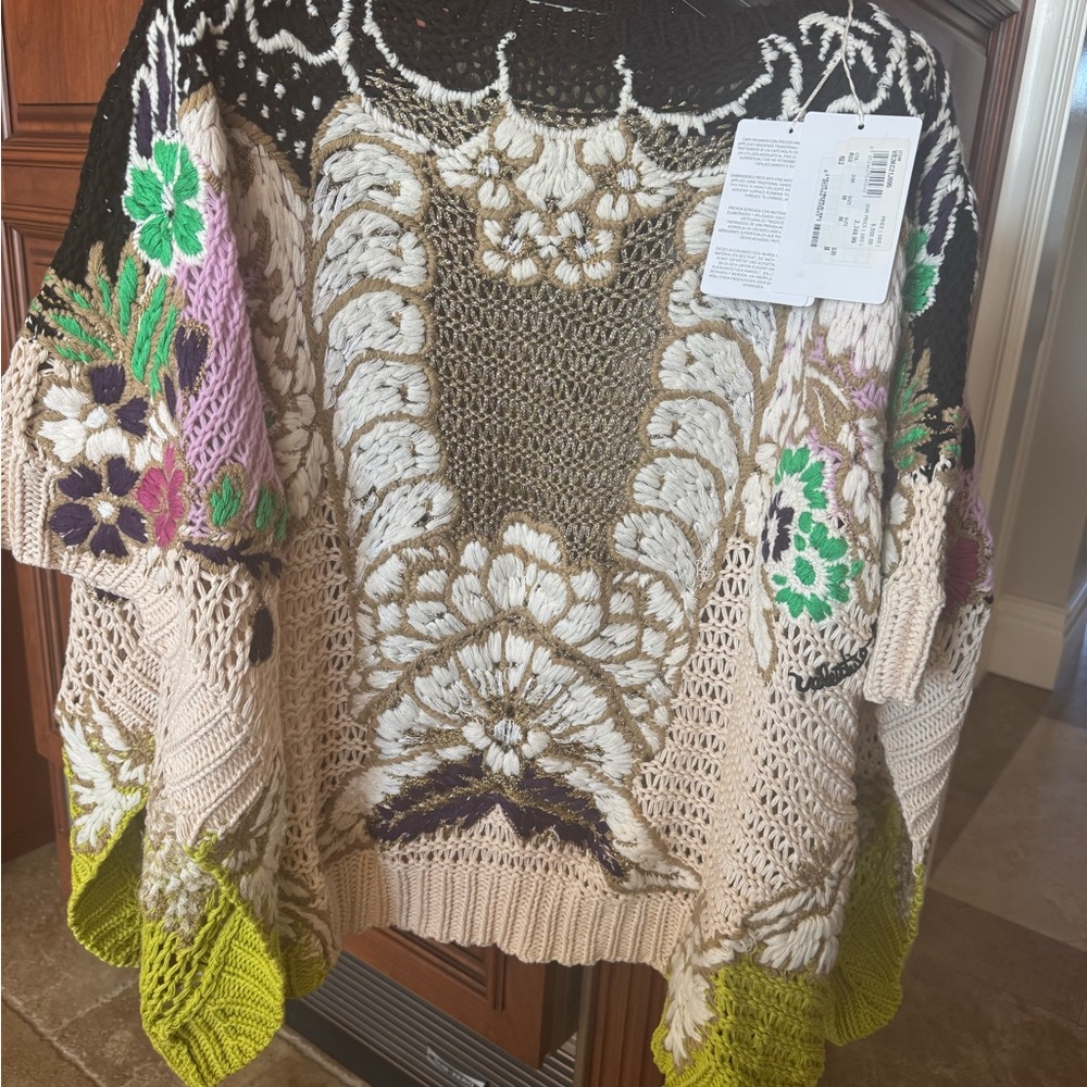 $5500 BNWT Valentino  poncho - Multicolor size M